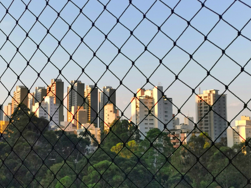 Como prevenir acidentes domésticos com redes de proteção